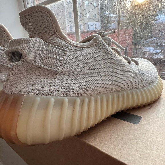Adidas Yeezy boost 350 V2 Sesame’s - Picture 6 of 8